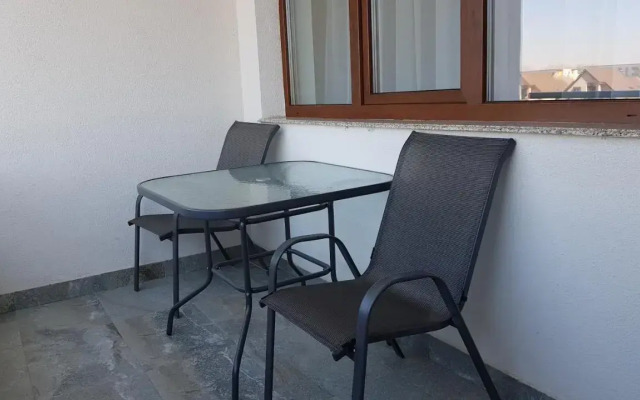Eme Apartments 2