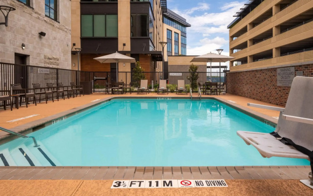 Courtyard by Marriott Houston Northeast