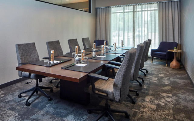 Courtyard by Marriott Minneapolis West
