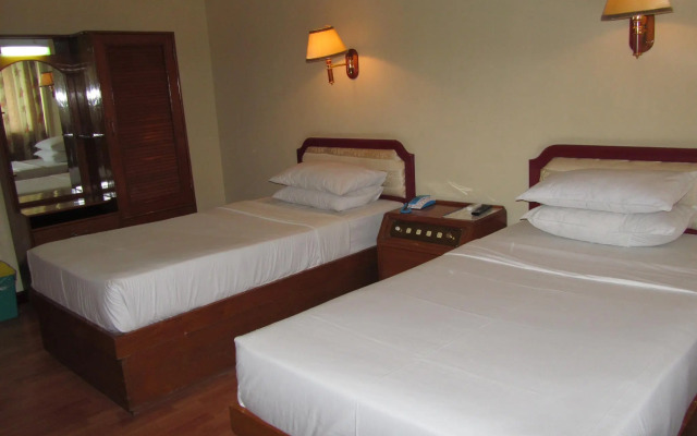 Zegyo Hotel