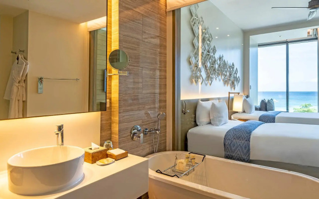 Crimson Resort & Spa Boracay