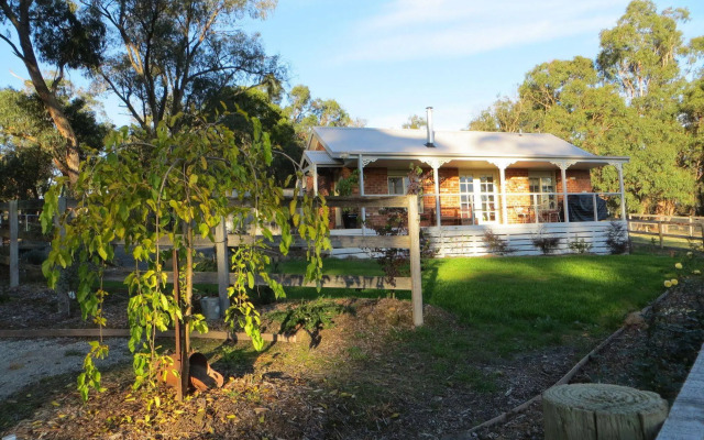 Honeyeater Cottage