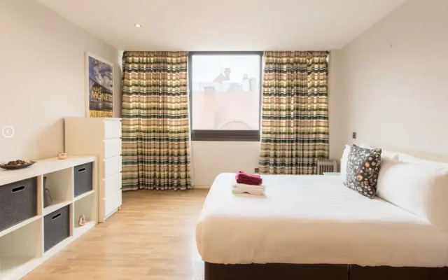 Oxford Street Apartment