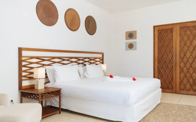 Royal Beach Hotel & Spa