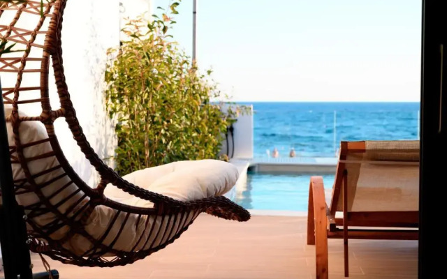 Villa Dorra Coast Suites