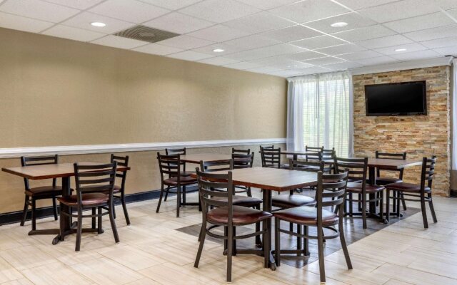 Quality Inn & Suites Lexington South
