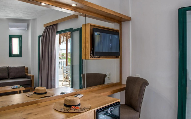 Elmi Suites Beach Hotel - All Inclusive