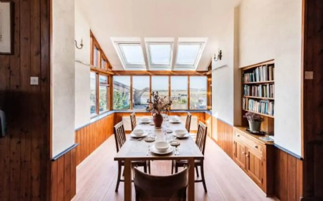 Host Stay Shipyard Studio