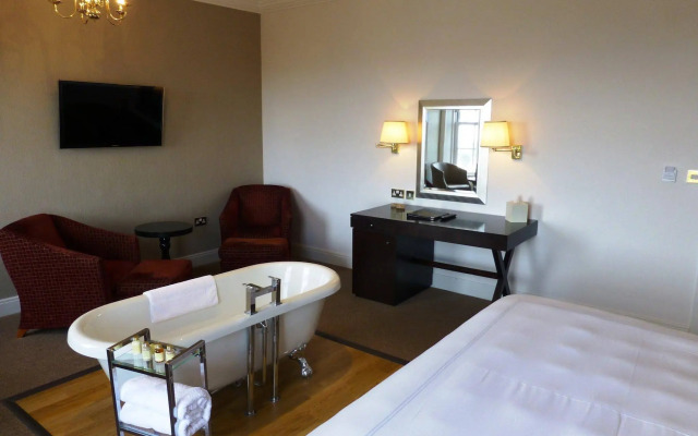 The Cliff Hotel