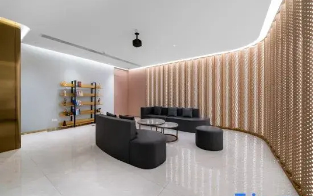 Starway Hotel (Wuhan Macau Road Children's Hospital)