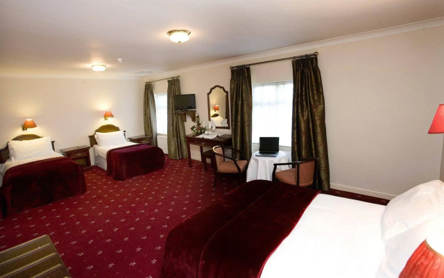 Lawlors Hotel