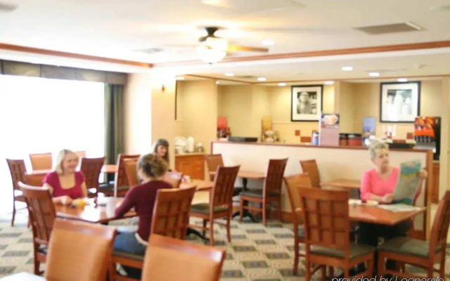 Holiday Inn Express : Hillsboro I-35 by IHG