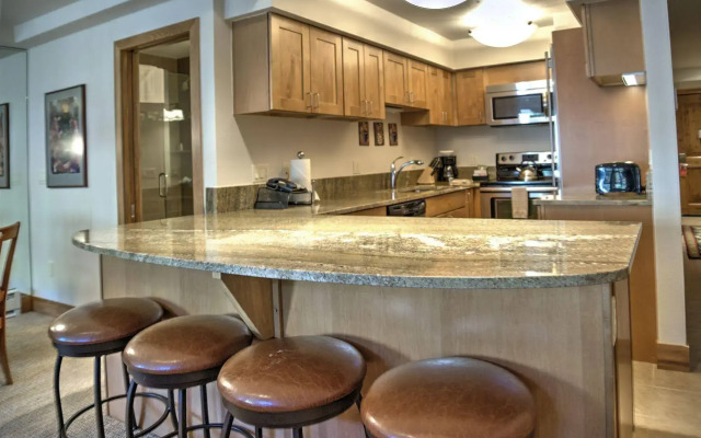 Lion Square Lodge