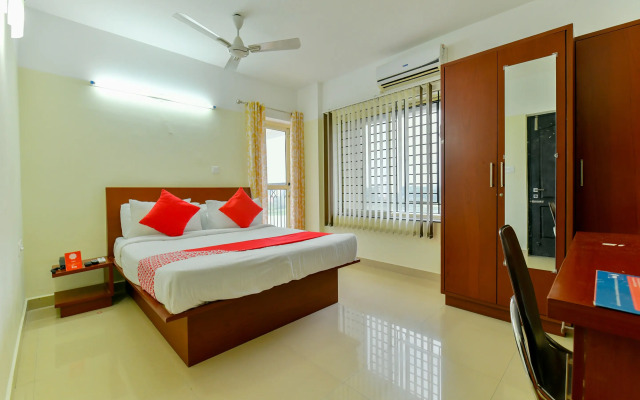 OYO Flagship 10051 Hotel Tyche Stays