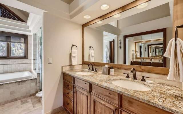 1-10 N. Fairway Drive