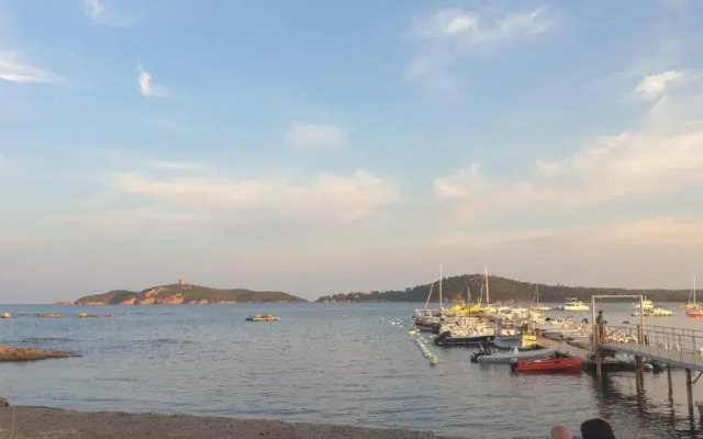 Villa Acqua 12 pers piscine chauffée accès direct plage