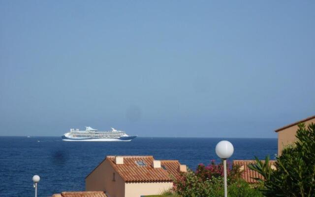 Logement calme proche mer, 4 personnes, St Aygulf