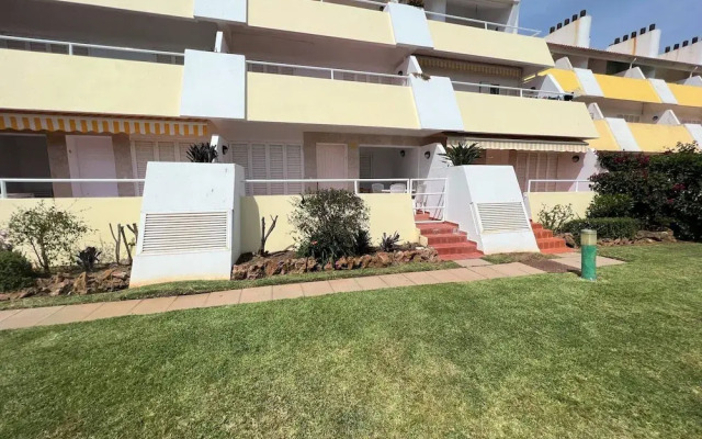 Vilamoura Typical 1 With Pool by Homing