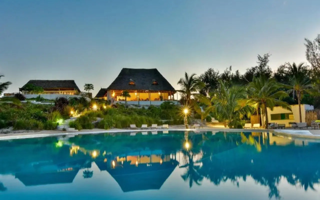 Zanbluu Beach Hotel