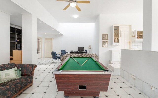 Artemis Villa near Athens airport
