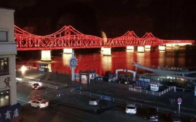 Shankee Hotel (Yalu River Bridge Scenic Area Dandong Station)