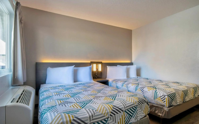 Motel 6 Santa Fe