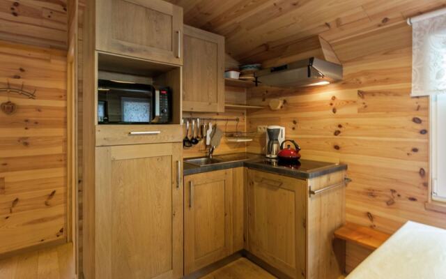 Cosy Chalet in Bomal-Sur-Ourthe with Terrace