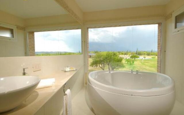 Arenas Blancas Cabañas & Suites