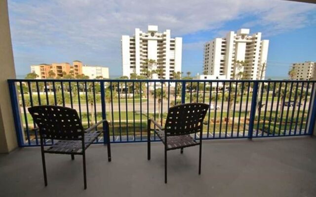 Oceanwalk 12-406 Apartment 2