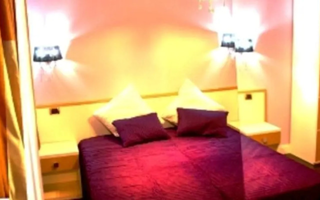 Vatican House In Rome