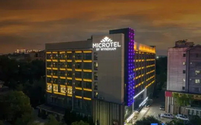 Microtel by Wyndham Kunming Guandu