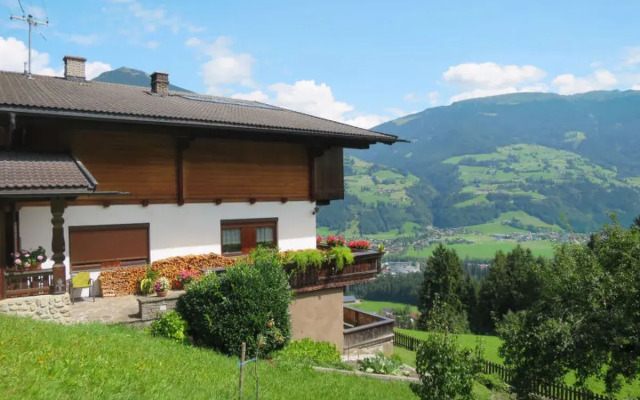 Apartment Häuser Ried im Zillertal