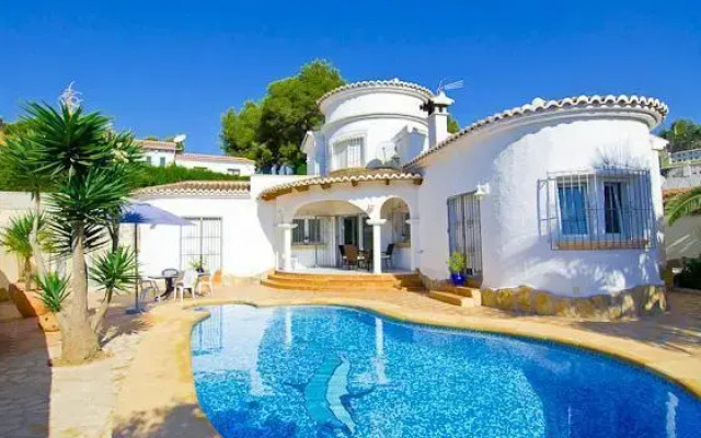 Apartment with fireplace in Moraira