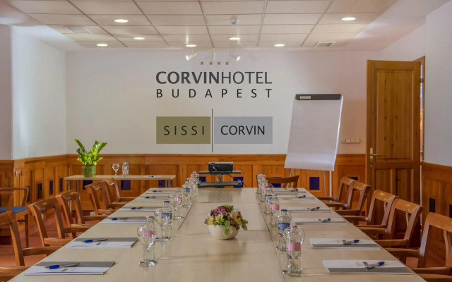 Corvin Hotel