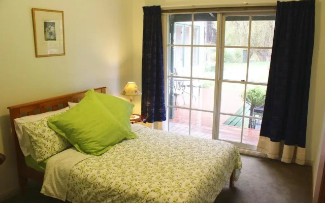 Woodend Old School House