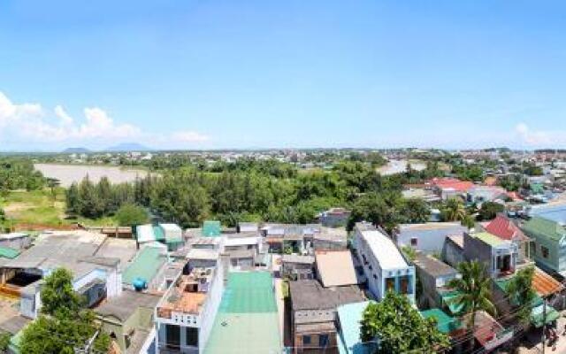Khách sạn Huỳnh Tấn 2