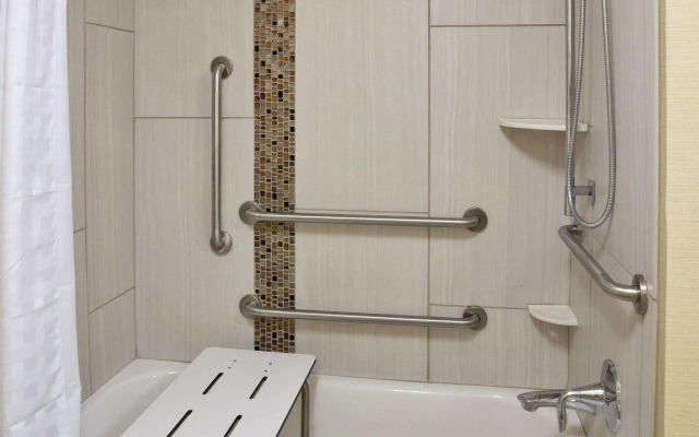 Homewood Suites by Hilton Davenport