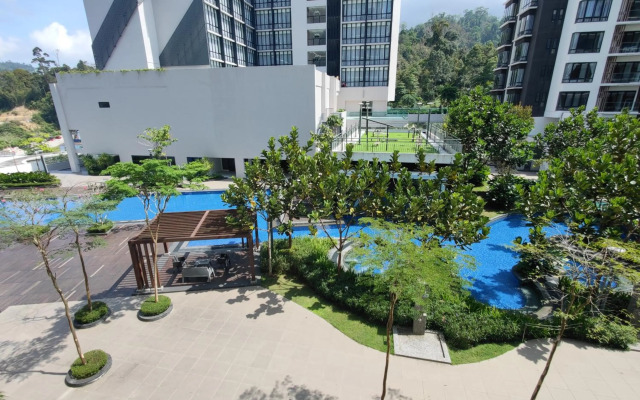 Pool View Casa Suite @ Midhill Genting Highlands (5pax)