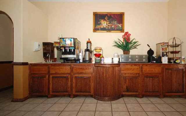 SureStay Hotel by Best Western Alice