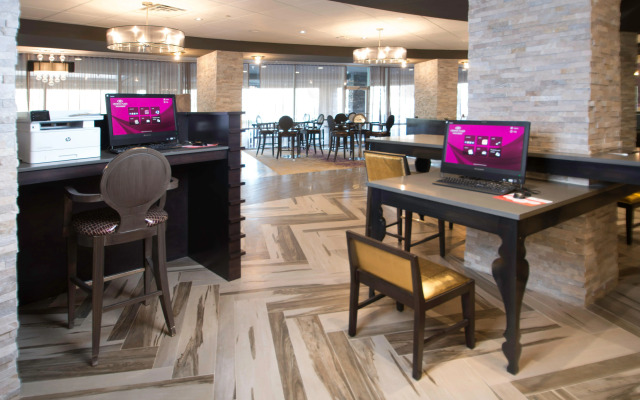 Crowne Plaza Saddle Brook by IHG