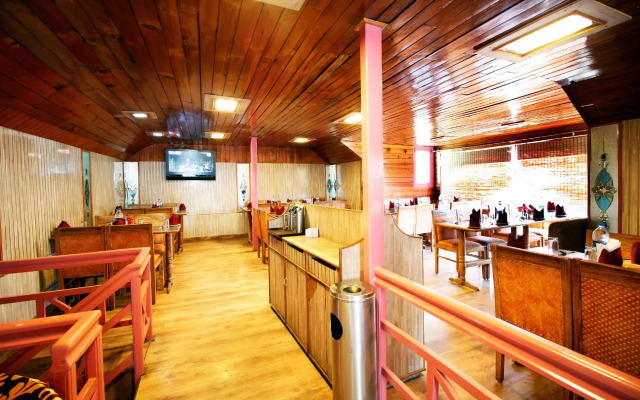 Vardaan Hotels - PatniTop