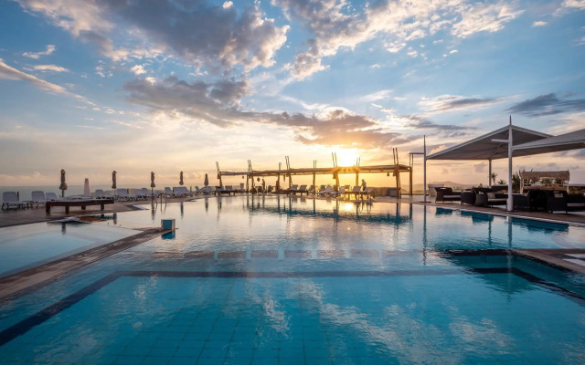 Orizontes Hotel Santorini