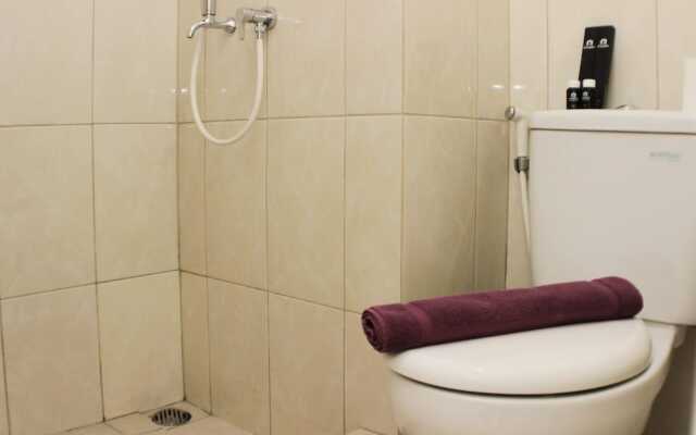 Cozy And Modern Studio Apartment At Springlake Summarecon Bekasi