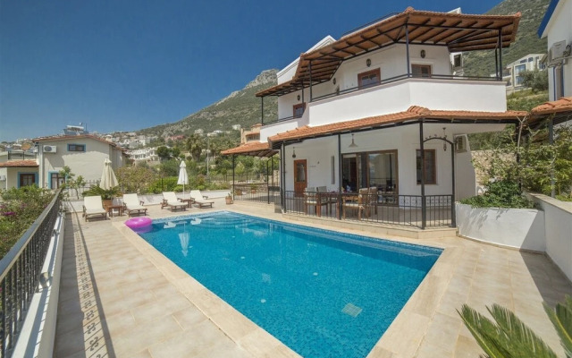 Villa Dolce Vita by Akdenizvillam