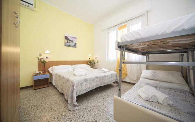 Eliseo Budget Hotel