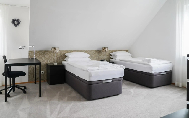 Modernes Stadthaus | Parkplatz | WiFi | Bad&Dusche | Küche