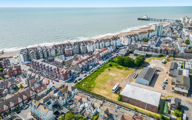 Escape to the tranquillity of Eastbourne