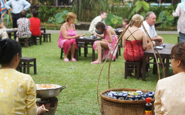 Vinh Hung Riverside Resort & Spa