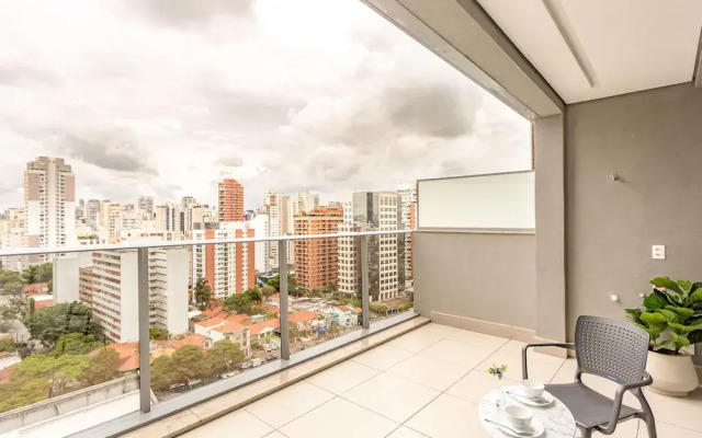 Charlie Wide Pinheiros