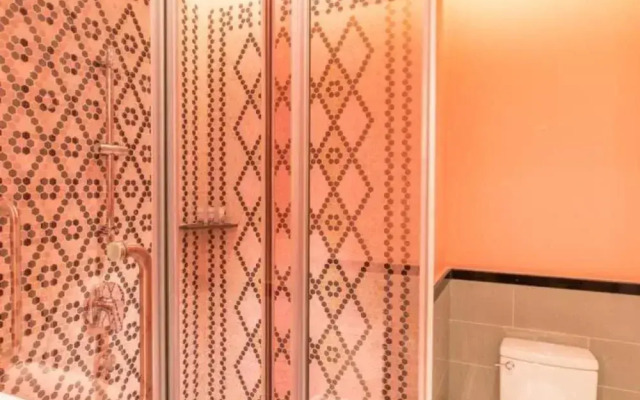 Chimelong Panda Hotel